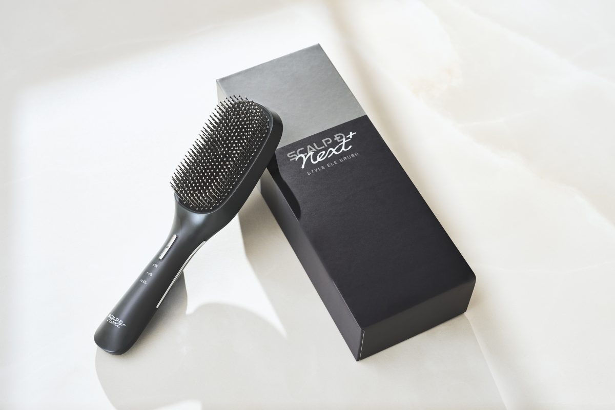 スカルプD ネクストプラス スタイルエレブラシ　￥28,600（税込み）