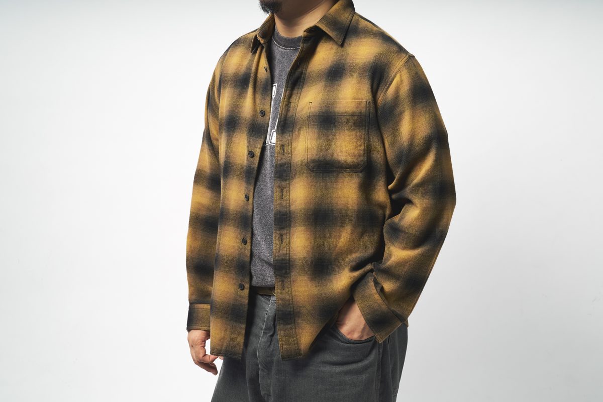 彩度も低いダークトーン系なので大人でも着やすい