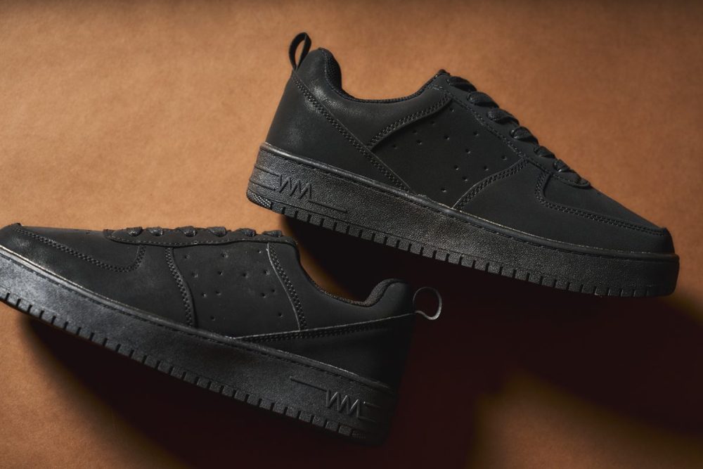 洗練されたデザインで大人にもピッタリな一足