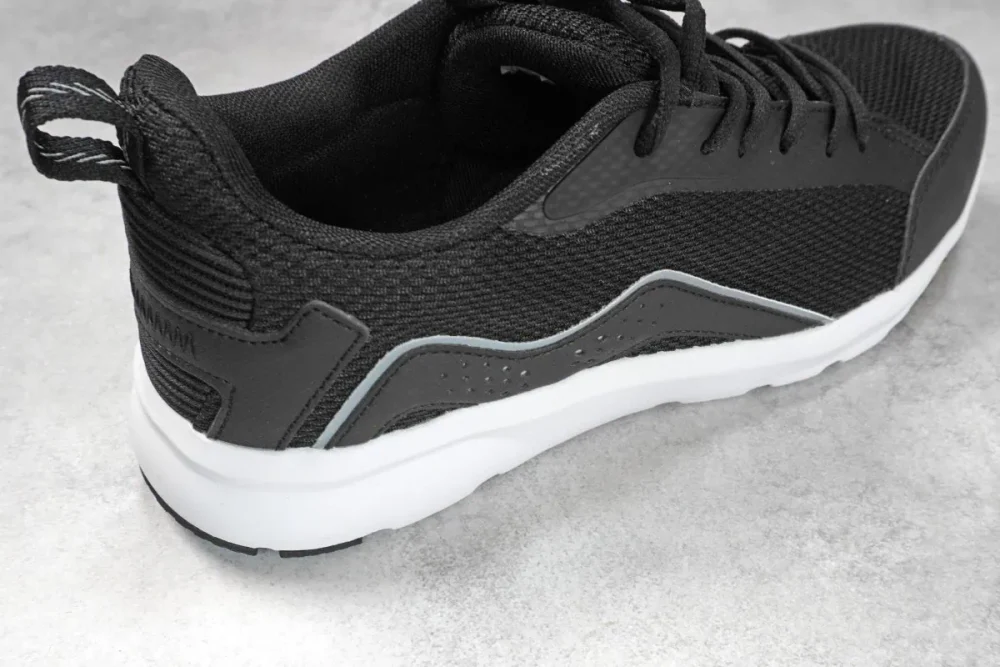 第2位　【ワークマンで大ヒット】1,500円で「長く履いても疲れない」噂のコスパ最強スニーカーの実力を徹底検証