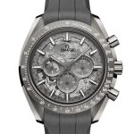 オメガ「スピードマスター ダーク & グレー サイド オブ ザ ムーン（310.92.44.50.06.002）」￥2,321,000／手巻／44.25㎜径／パワーリザーブは60時間／50m防水