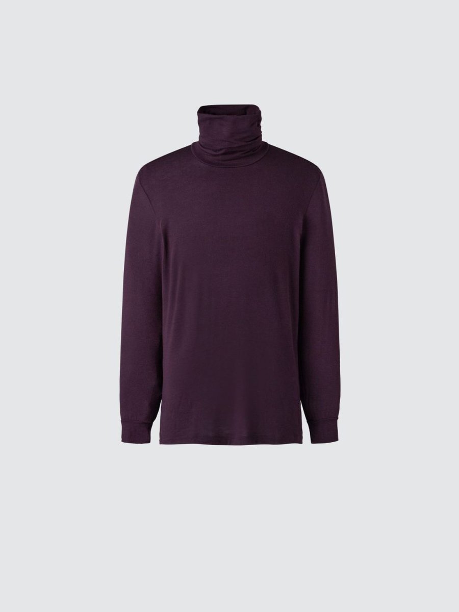 ユニクロ「極暖ヒートテックカシミヤブレンドタートルネックT」￥2,290