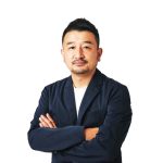 本誌編集長・奥家慎二