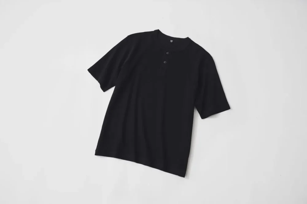 第2位　「Tシャツの着方に“おじさん感”出てない？」若い時のまま着てはNG！ユニクロを使った“脱おじさん着こなし術”をスタイリストが徹底解説