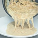 小鍋は水分の蒸発が少ないようで、カルボナーラらしくない、かなりサラッとしたスープパスタのような仕上がりになりました