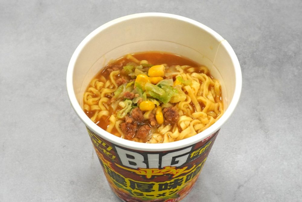 明星 BIGだぜ!一平ちゃん 濃厚味噌ラーメン ￥236（税別）