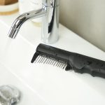 生え際・分け目にも攻め込むことができ、サロン級の仕上がりを実現するホームトリートメントガジェット