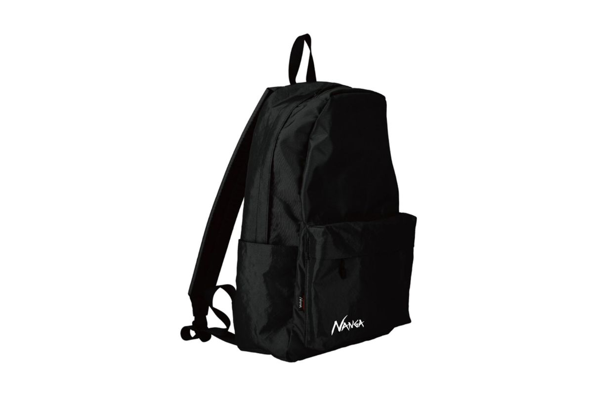 ナンガ「エコパック UR デイバッグ」￥17,600／W30×H45×D16㎝／約550ｇ