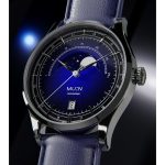 文字盤にはフェムトレーザー技術による精密な星の彫刻を施し、夜空の美しさをリアルに再現