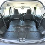 ラゲッジとリアシートはフルフラットにすることができる