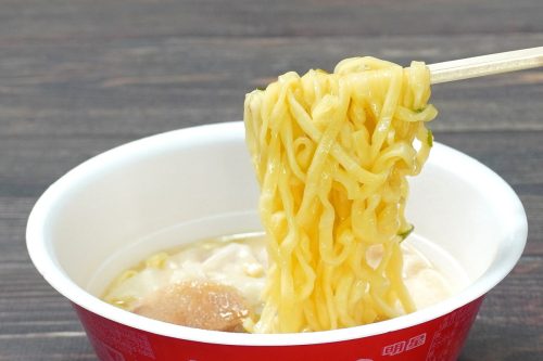 「史上最高レベルのカップ麺」グルメライターも感動…明星『別格 麺神』のご当地ラーメン新商品“横浜”“京都”を正直レビュー！