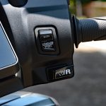 ライディングモードスイッチとリバーススイッチ