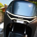 ライン状に発光するフロントポジションランプ