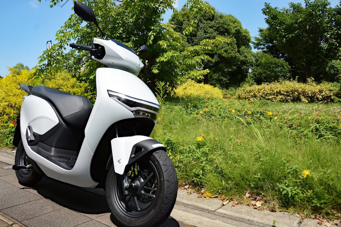 クリーンで快適な移動を実現してくれる「CUV e:」