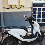 充電ステーションでのバッテリー交換作業もスマート