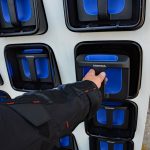 充電の手続きを済ますと枠が光るバッテリーが交換可能という合図