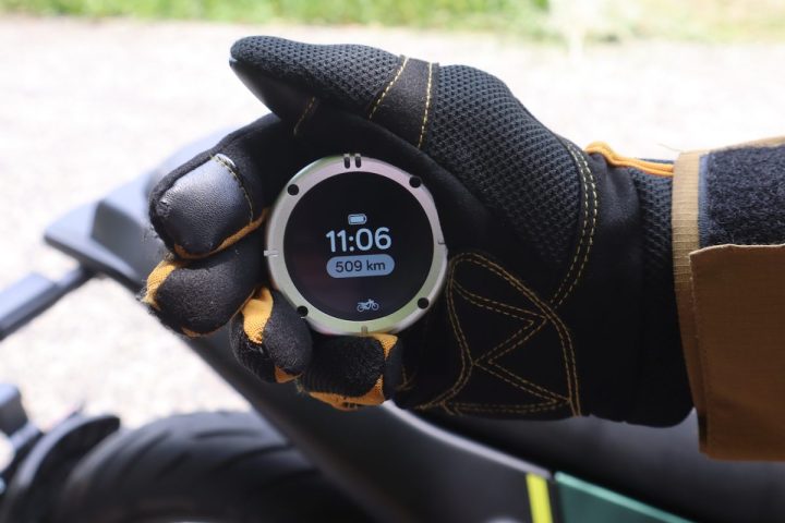 【バイクナビの決定版】スマホのストレスはもう不要！ハンドル周りスッキリな新型ナビ「BeeLineMotoⅡ」をガチレビュー