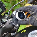 本体の着脱も簡単にできる