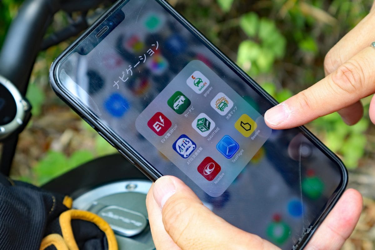 バイクナビの決定版】スマホのストレスはもう不要！ハンドル周り