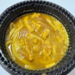 スパイシーなカレーと出お汁の優しい香りが合わさって、こちらも食欲を刺激する香り
