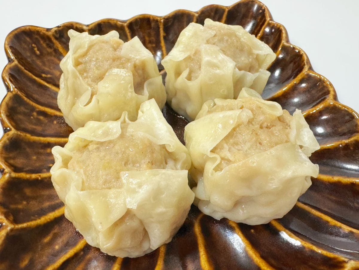 焼売ひとつがド迫力のビッグサイズ！ 