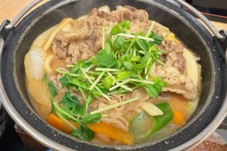 「白飯が消える反則級のウマさ」吉野家×ばり嗎初コラボ“濃厚とんこつ牛鍋”が最高に贅沢…悪魔の味変ダレもやばすぎ！実食レビュー