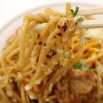 麺はパスタというより焼きそばっぽい