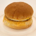 「チーズに溺れろ!月見チーズバーガー」