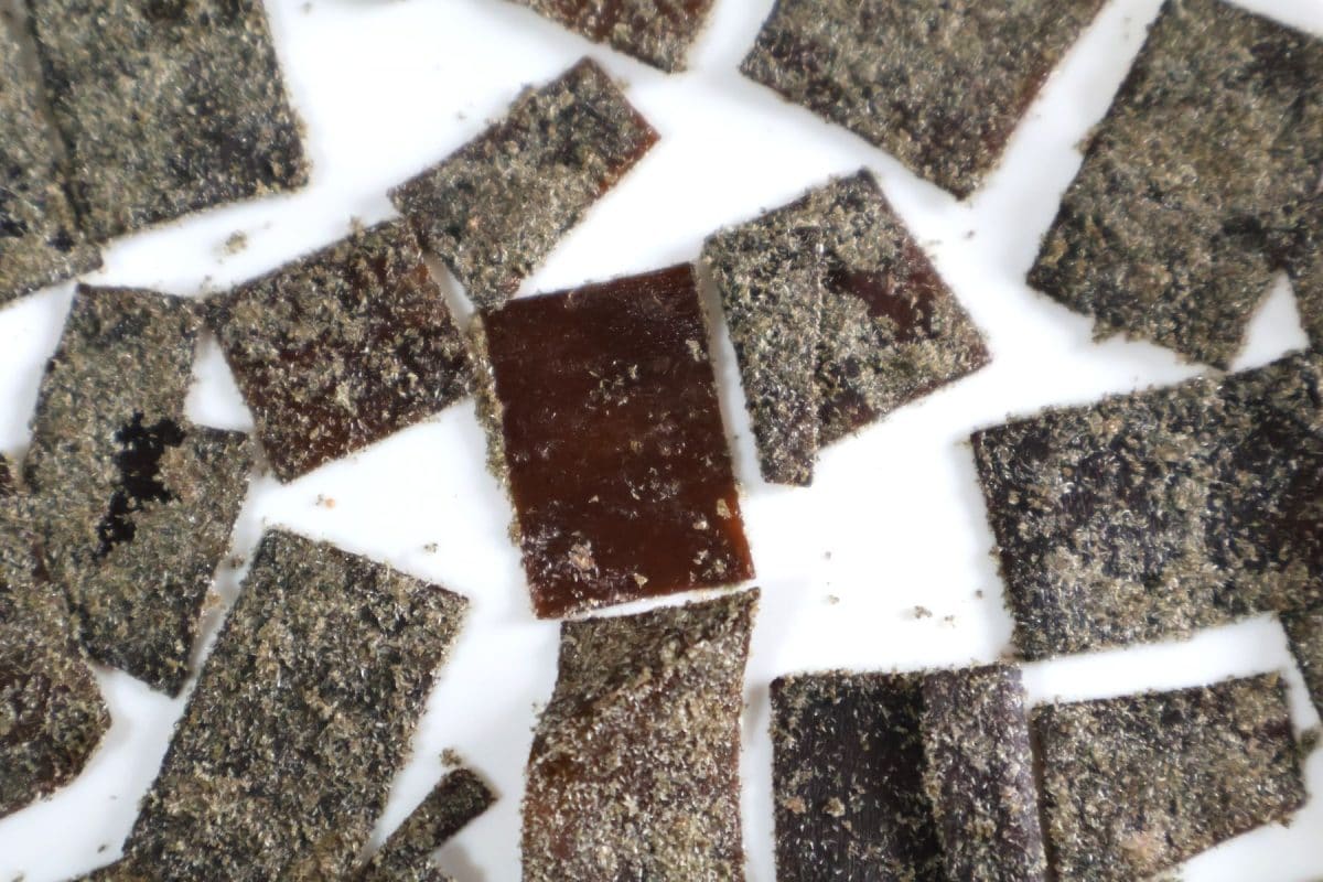 ひとつだけ色が違う理由は？