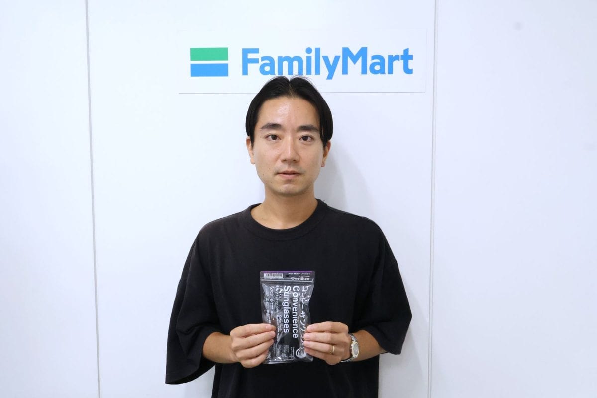 コンビニエンスウェア担当　ファミリーマート　商品本部　須貝健彦さん