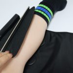 通電パッドがふくらはぎに当たるようにして巻きつける