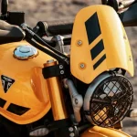 第1位　「街もツーリングもオフロードも！」普通二輪で乗れる万能モデル、SUVスタイルをまとうトライアンフ新型“SCRAMBLER 400XC”に注目