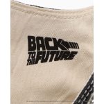 ライニングには40周年限定のオリジナルロゴと作品タイトルロゴをプリント