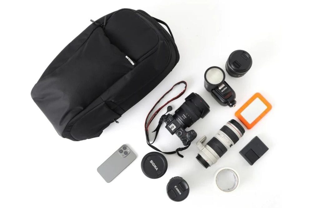 【名作復刻!】インケースのカメラバッグ「DSLR Pro Pack」が待望の復刻