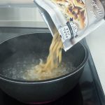面倒な手間がなく、鍋ひとつで作れちゃうところが「かんたんパスタ」シリーズの最大の魅力！