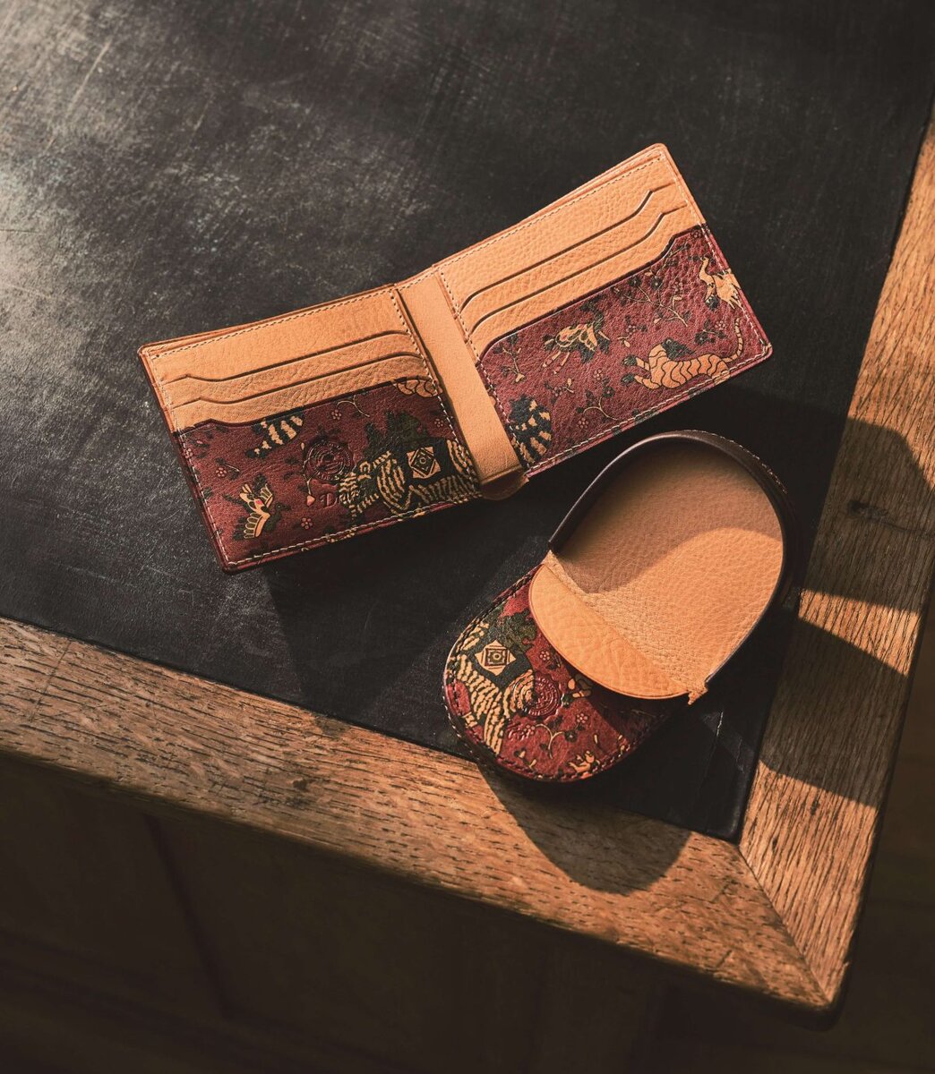 ガンゾ×ドレイクス
純札入れ ￥38,500
馬蹄小銭入れ ￥26,400