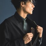 キャッシュレスの時代にあえてクラシックな持ち方をするのも乙