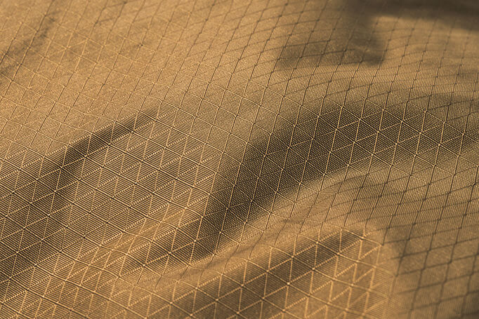 軽量性＆高耐久のオリジナルファブリック！