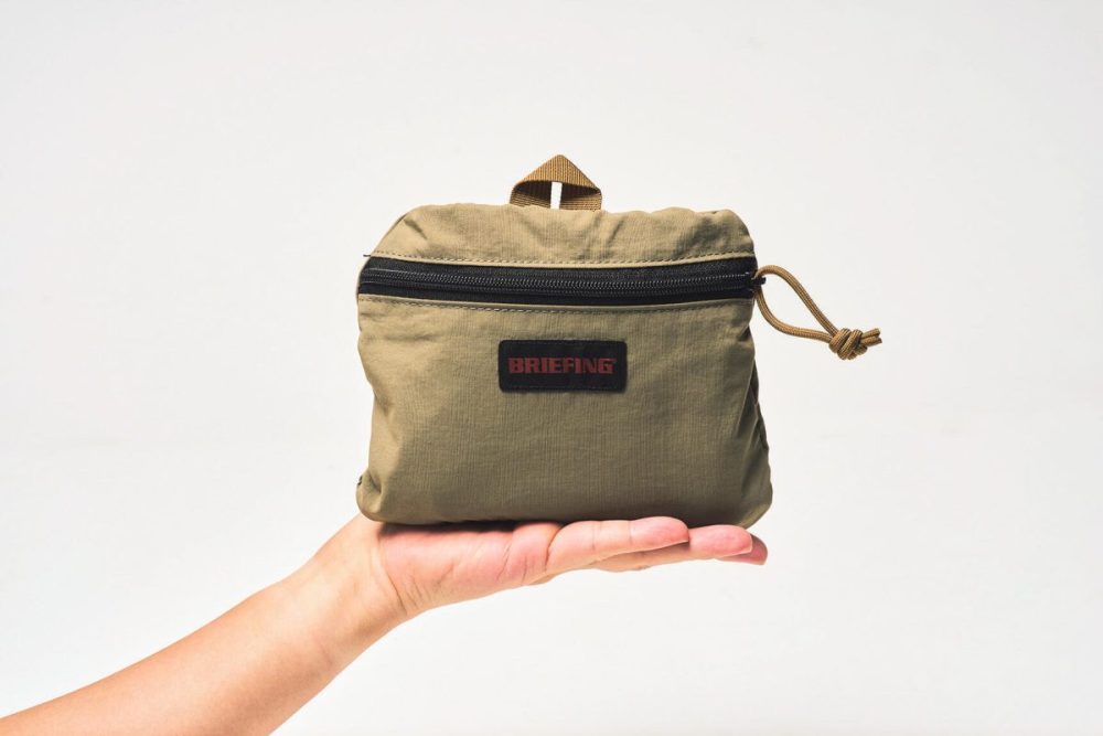 パッカブルで手のひらサイズに！