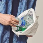 GBH ランチバッグ　「ペットボトル2～3本は入る容量。またマグネット開閉や持ちやすいハンドルなど、細かい配慮が随所に光る作りです」（飯塚さん）