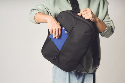 インケース
トラックス ツーウェイ ブリーフ　[Way② Backpack Style]どちらの利き腕でもアクセスしやすい