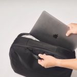 インケース トラックス ツーウェイ ブリーフ　「PCは専用スペースに収納」
