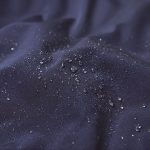 小雨にも対応できる撥水加工付き！