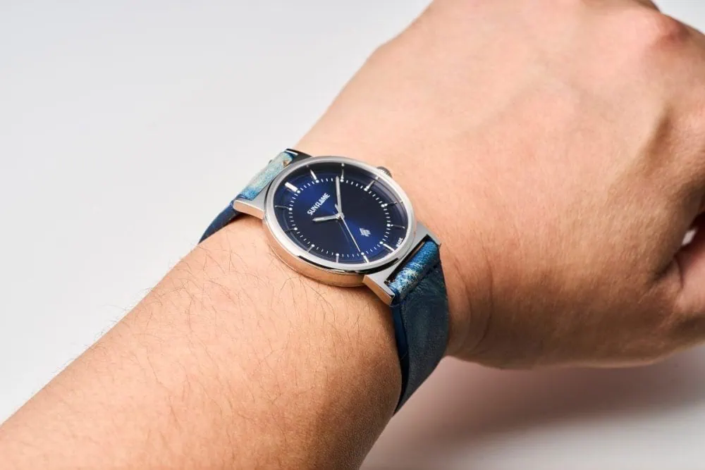 第1位　「これぞ日本製の真髄」国内9社の技術が集結！元浅草発の国産腕時計“SUNZ‑01”は所有すべき逸品だ