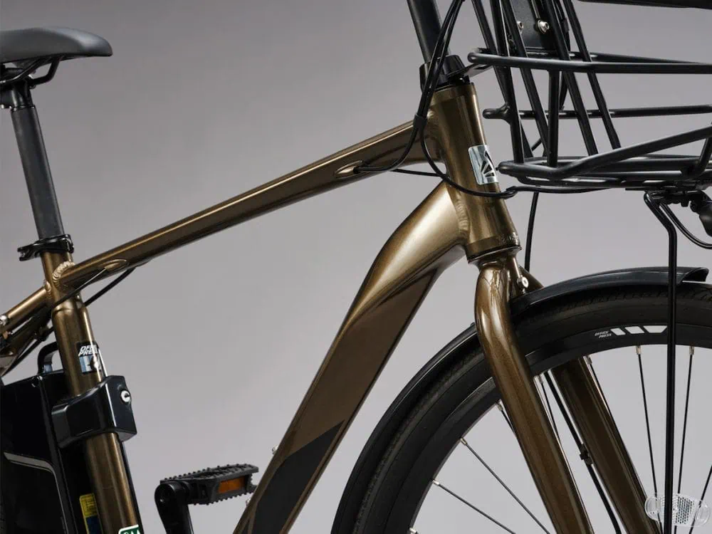 第2位　「注目の“通勤快速”自転車」ビジネスマン必見！スーツに似合う“あさひの電動アシスト自転車”がさらに進化