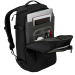 サブコンパートメントには、16インチのMacBook ProやiPad、小物の収納に。マチがあるので着替えなども入る