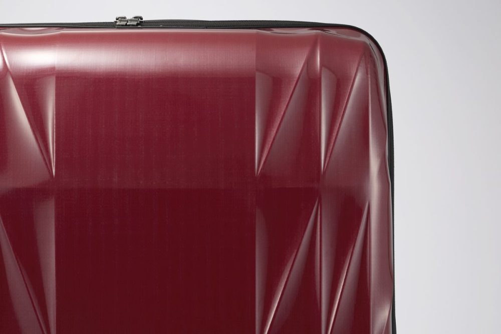 水より比重の軽いポリプロピレン樹脂を原料とした複合素材「フレックスシェル」