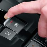 電動パーキングブレーキ（ホールド機能付き）やステアリングヒーター、USB電源ソケット（タイプC）なども標準装備