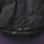 後ろ身頃がかなり長くなっている