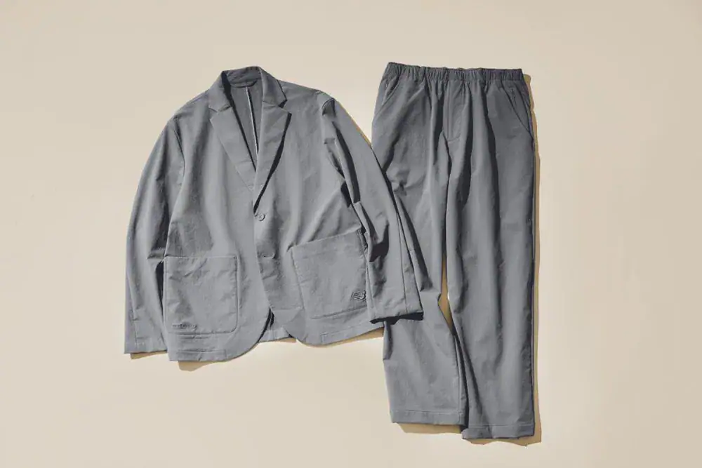 第3位　「仕事も休日もこれ1着でOK」ニューバランス“NB GREY”のセットアップがすごい！心地よさを全身で味わえる／No.1モノ雑誌編集長のお墨付き『コレ買いです』Vol.130